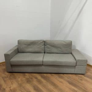 Canapea-extensibilă-gri,-din-stofă